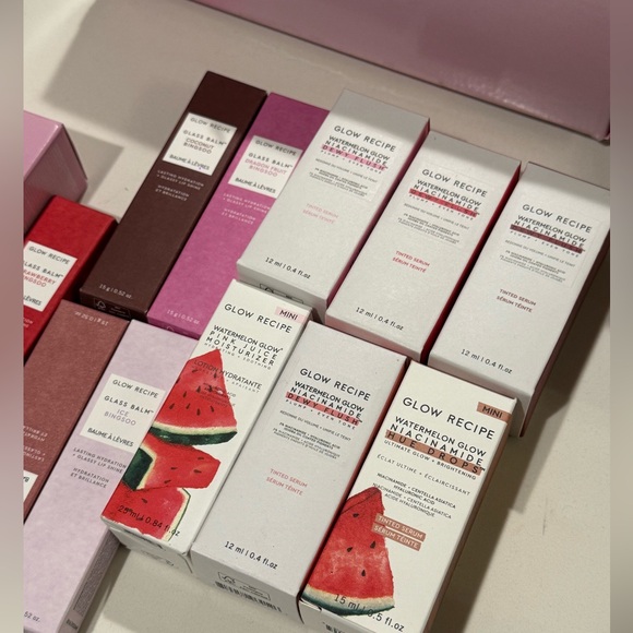 Glow Recipe lip gloss + blushes skincare - Picture 7 of 10